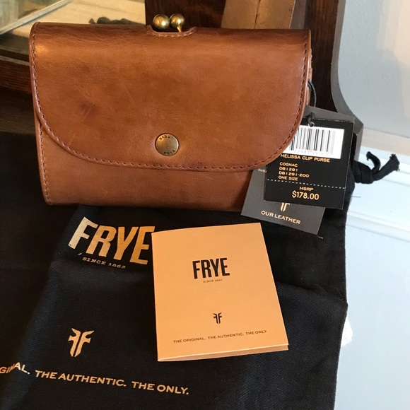 Frye Handbags - ⭐️ SALE ⭐️ NWT Frye Melissa Leather Clip Purse Wallet Retail $178